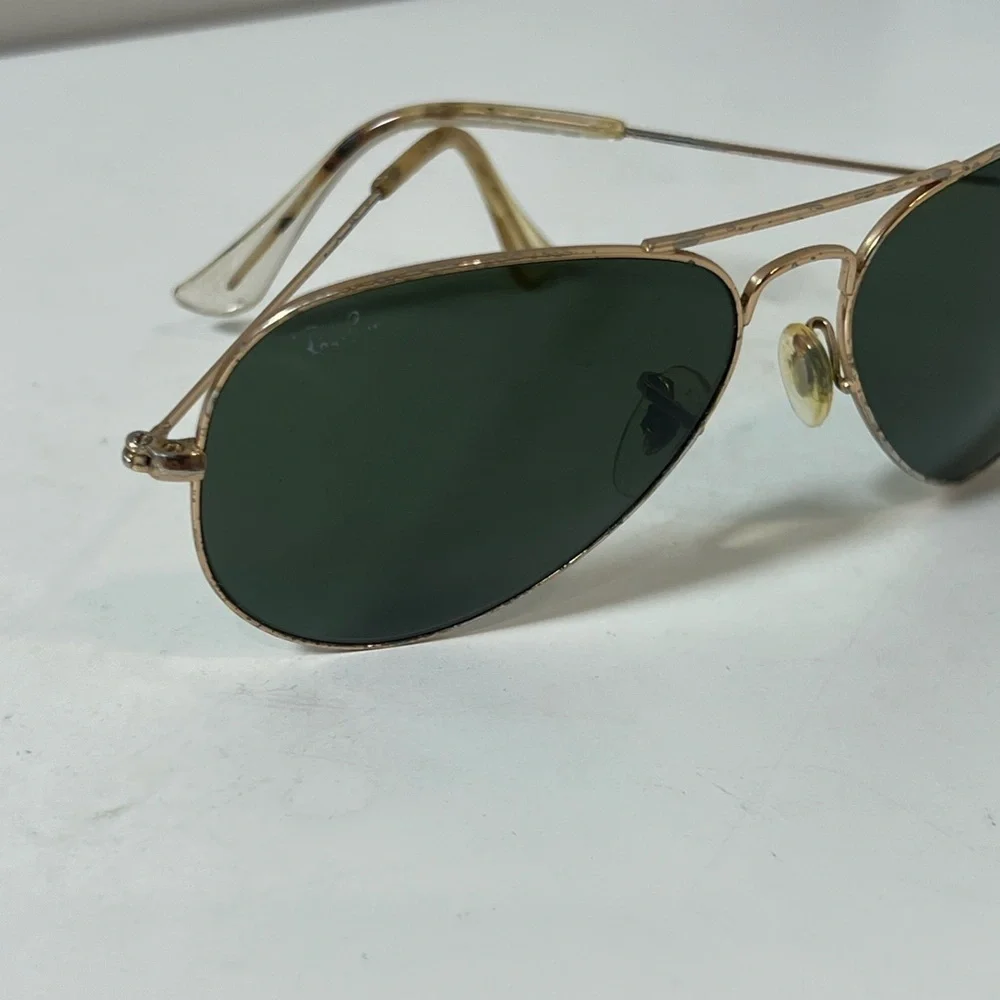Vintage Unisex Ray-Ban Aviators Gold Frame Sunglasses with Dark Lenses